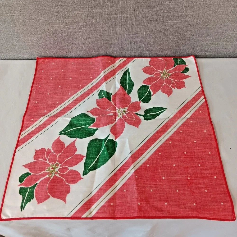 Vintage Christmas Cloth Napkins Set of 4 Holly Poinsettia Red‎ Bows